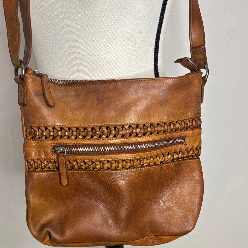 Vilenca Brown Braided Boho Leather Crossbody Bag BRN8530A - Picture 2 of 13